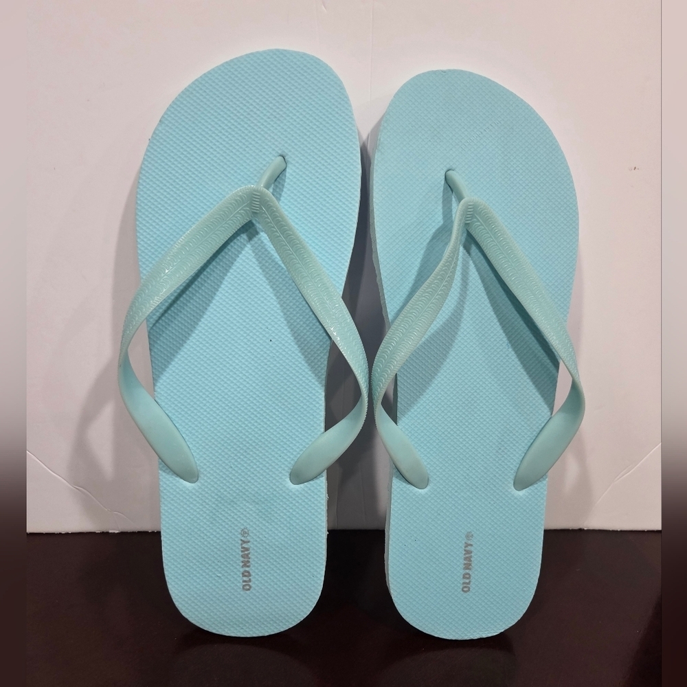 Old Navy men's Blue Flip Flops Sz.12-13